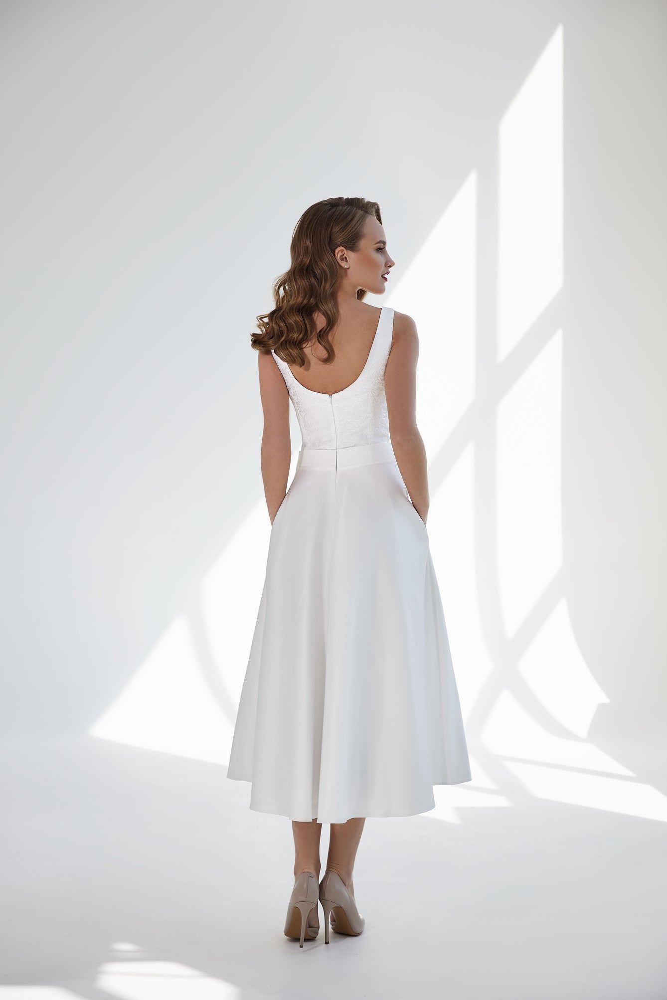 Espalda del vestido de novia a medida Briar – diseño elegante y sofisticado para novias actuales