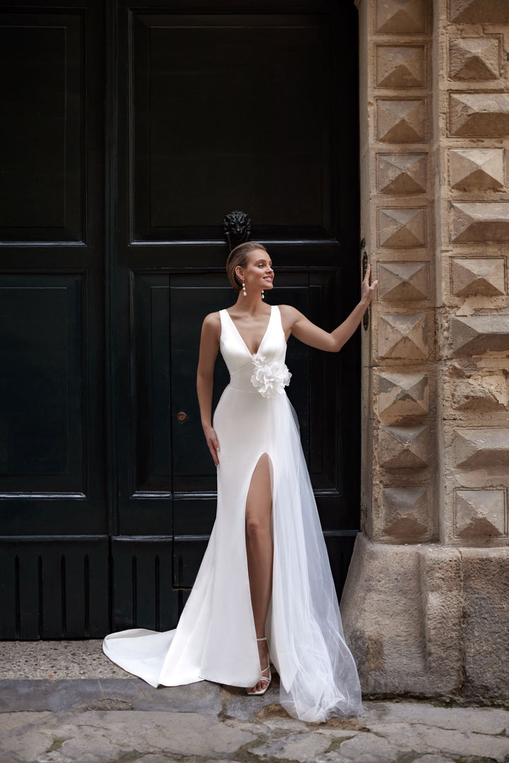 Vestido de novia a medida Heaven – vista frontal completa, disponible online en Barcelona 
