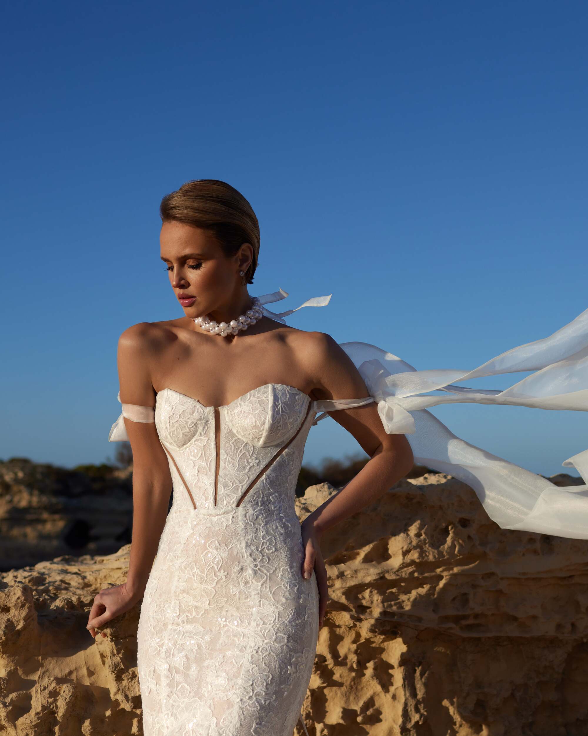 Vestido de novia a medida modelo Agate – estilo sirena en encaje, Atelier novias en Barcelona.