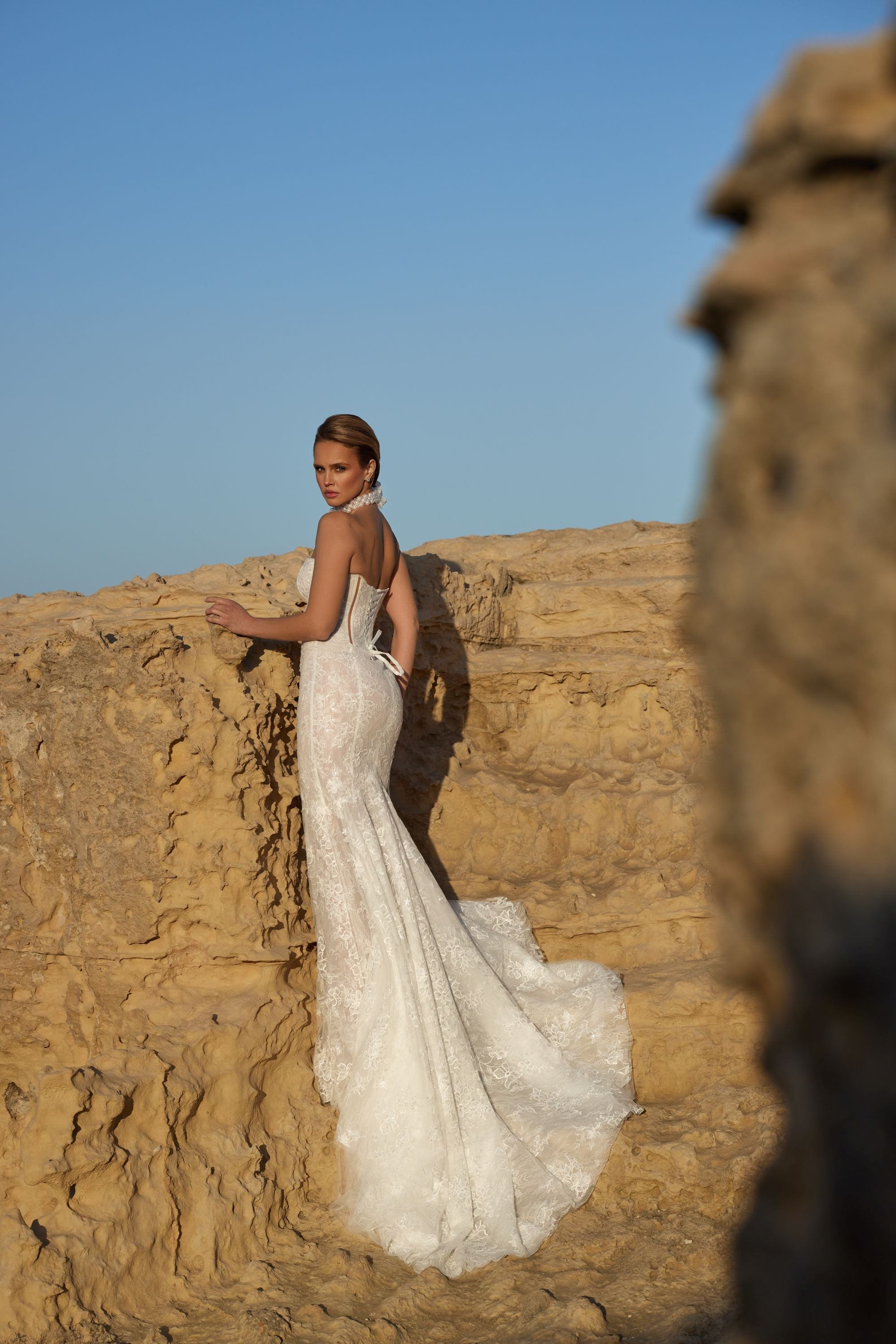 Espalda del vestido de novia a medida Agate – estilo sofisticado para novias modernas