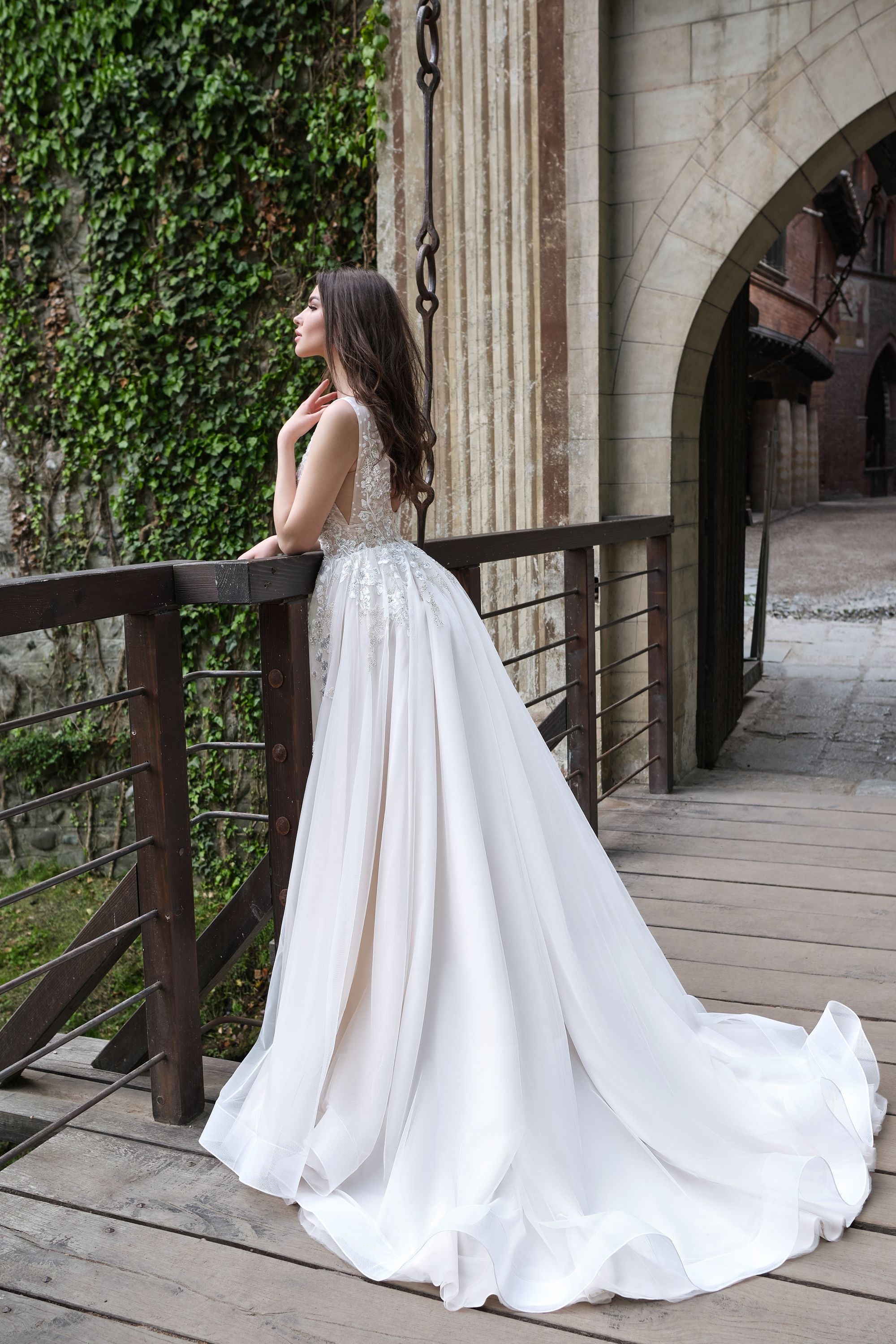 Espalda del vestido de novia a medida Siena – diseño elegante y sofisticado para novias actuales