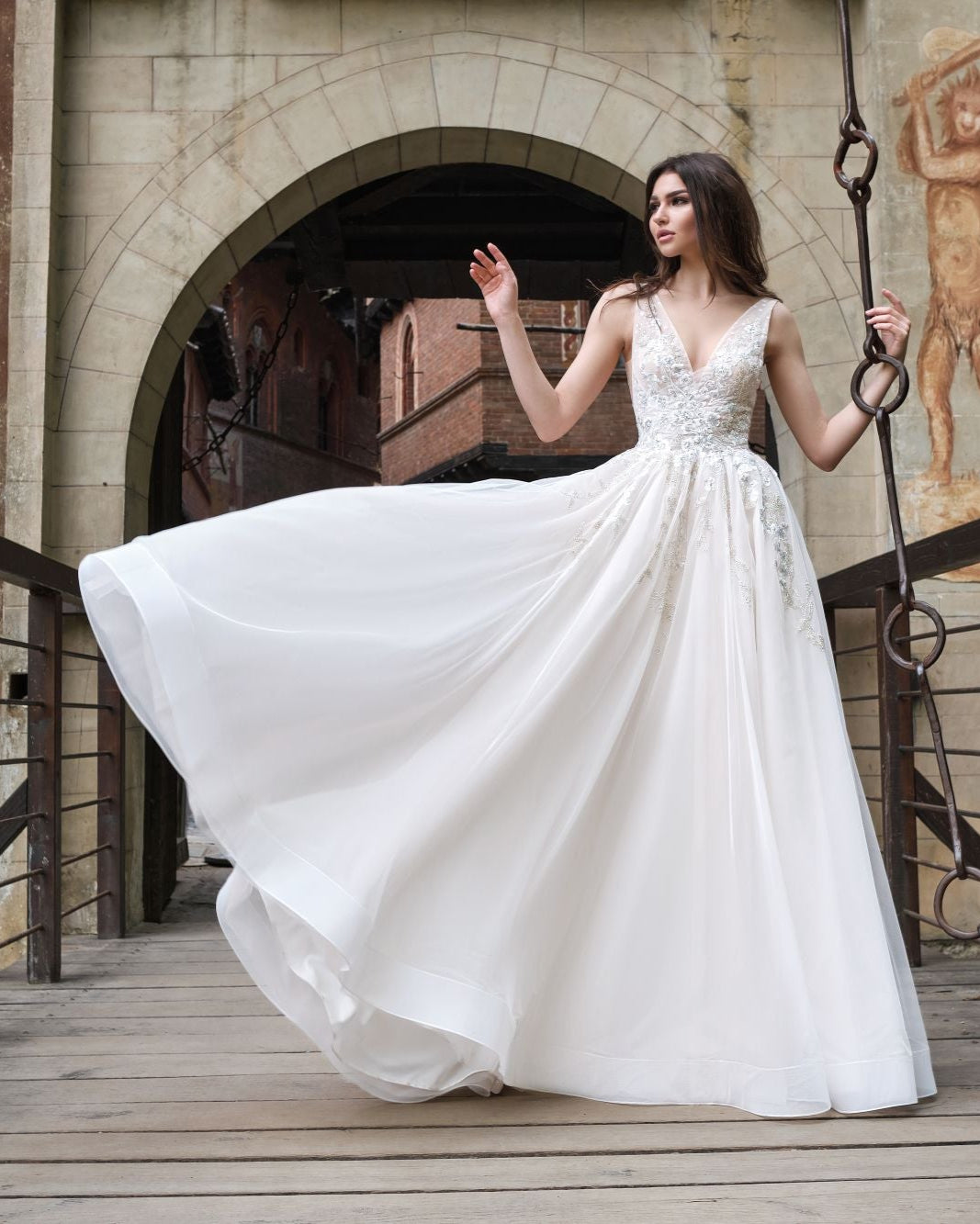 Vestido de novia a medida Siena – vista frontal , disponible online en Barcelona 